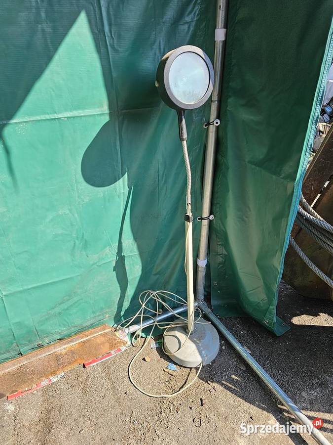 Stara lampa medyczna Łagów