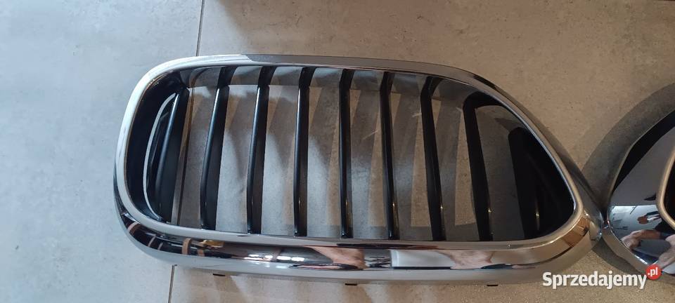 Atrapa chłodnicy grill BMW seria 5 G30 G31 osobowe Kalisz