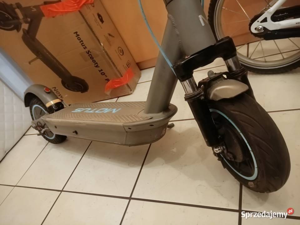 Hulajnoga Motus Scooty 10 Plus 2023 Kraków