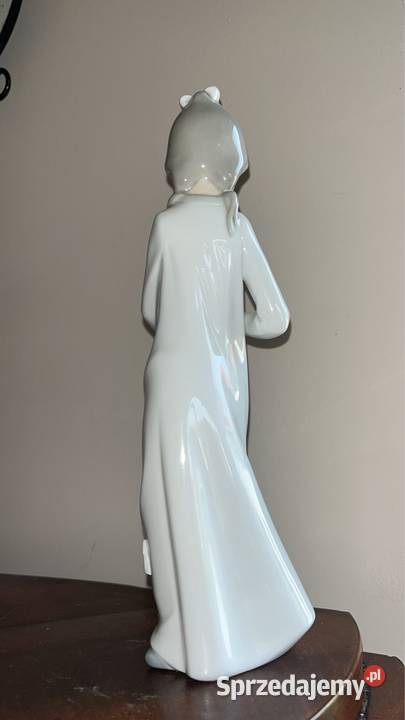 Figurka dziewczyny z pieskiem Zaphir Lladro