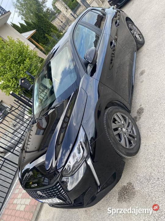 Peugeot 208 II 12 PureTech 75 2021 manual czarny kamera cofania