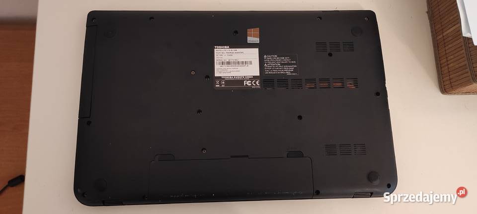 Laptop Toshiba Satellite L70B10W i3 750GB Win10 Oświęcim
