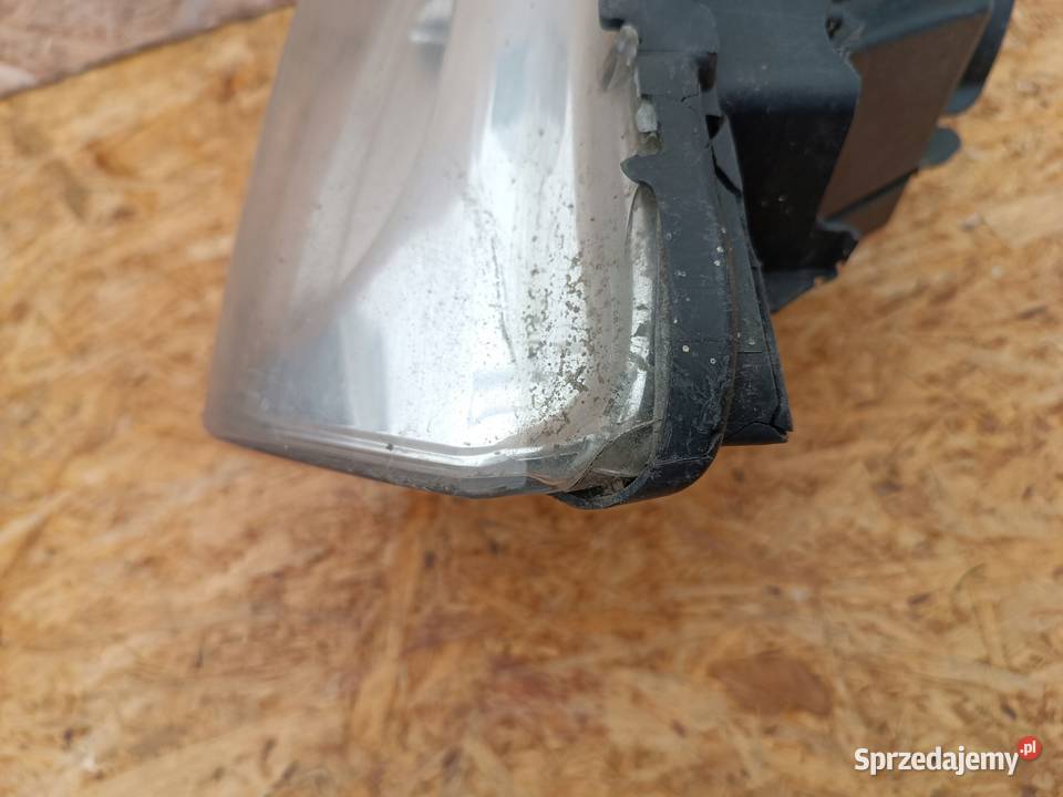 REFLEKTOR LAMPA PRAWA PRZÓD EU XENON CITROEN C4 osobowe Nowy Tomyśl