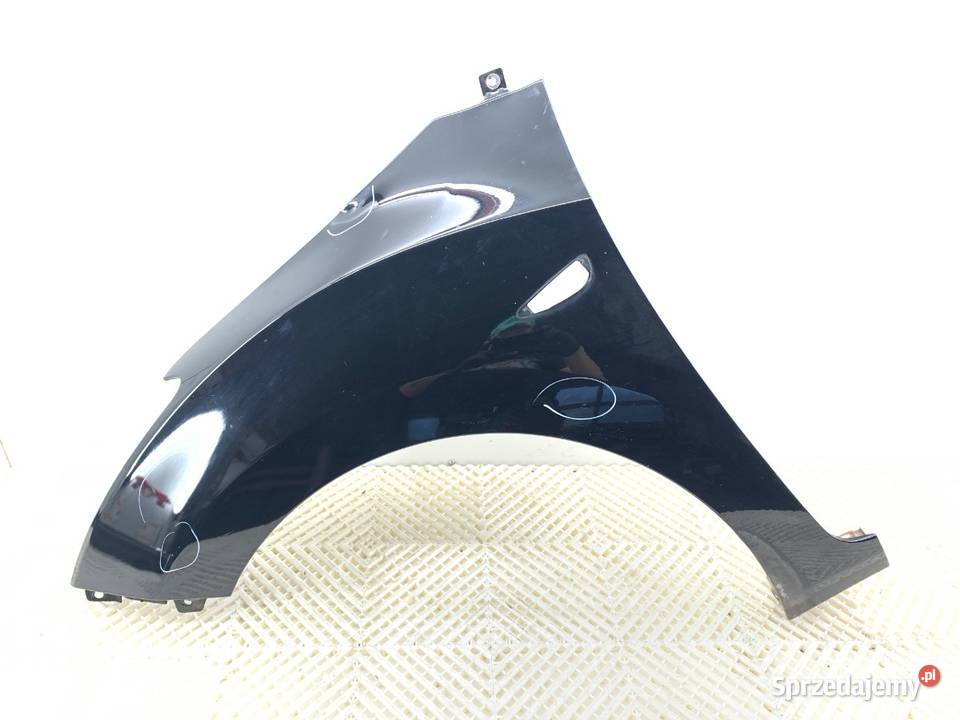 BŁOTNIK LEWY PRZÓD HYUNDAI i30 Hatchback PHANTOM osobowe