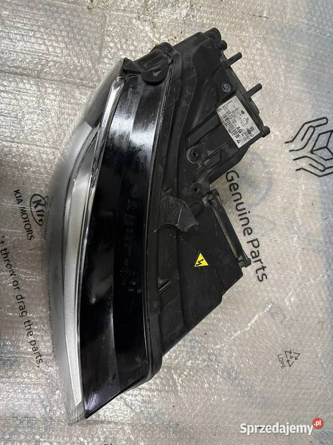 Audi A8 D4 lampa przód prawy Full Led Europa