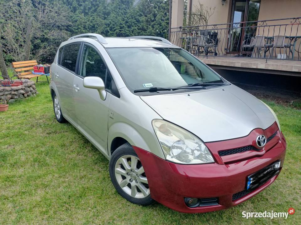 Toyota Corolla verso 18 LPG srebrny Skierniewice