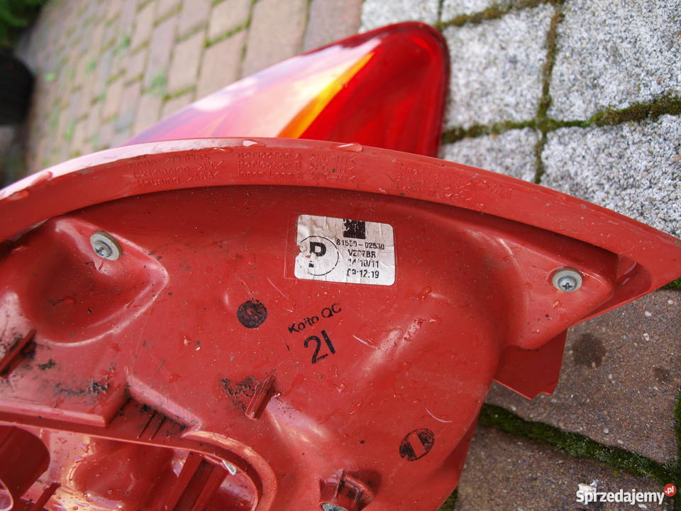 Toyota Auris lampa tylna prawa 2009 2013r Oświetlenie Kalisz