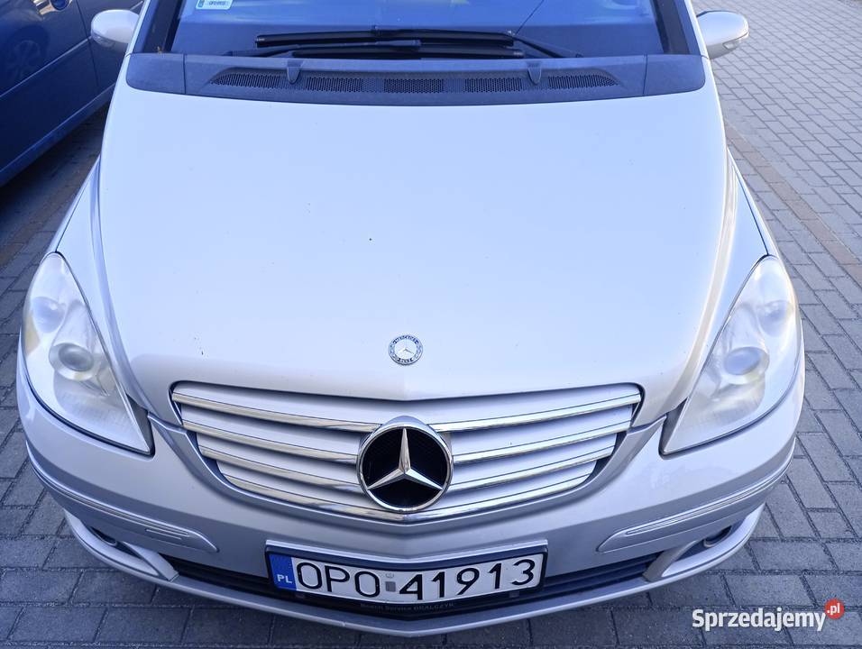 ZADBANY MERCEDES B Brzeg
