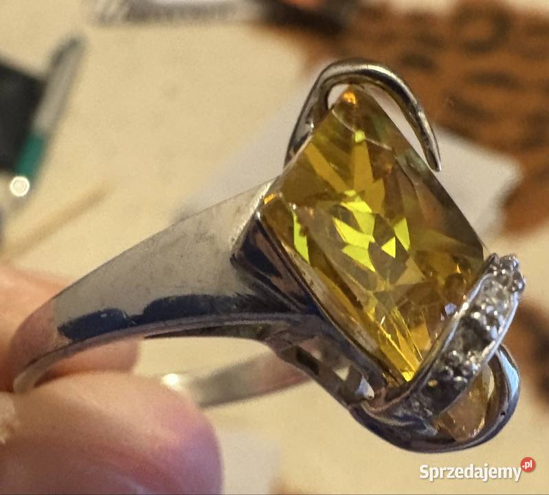 Piękny srebrny pierścionek z dużym cytrynem i srebro Pierścionki Piaseczno