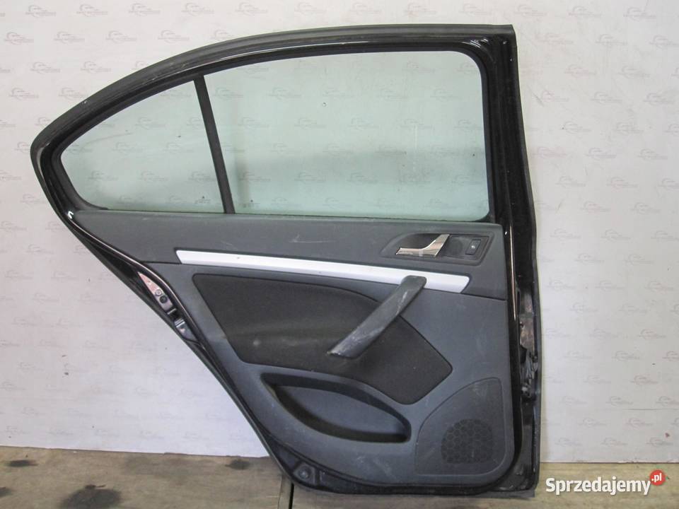 OCTAVIA II LIFT 11r drzwi lewe tył