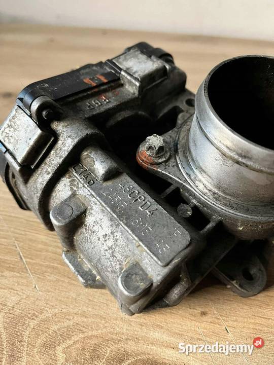 Przepustnica powietrza Opel ZAFIRA B VECTRA C osobowe Lipsko
