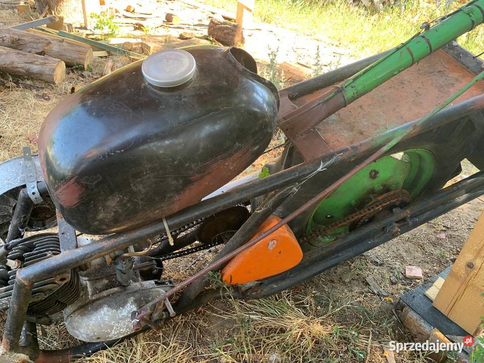 Dzik z silnikiem wsk 125 Rok produkcji 1970 Motocykle, skutery, quady Przewóz