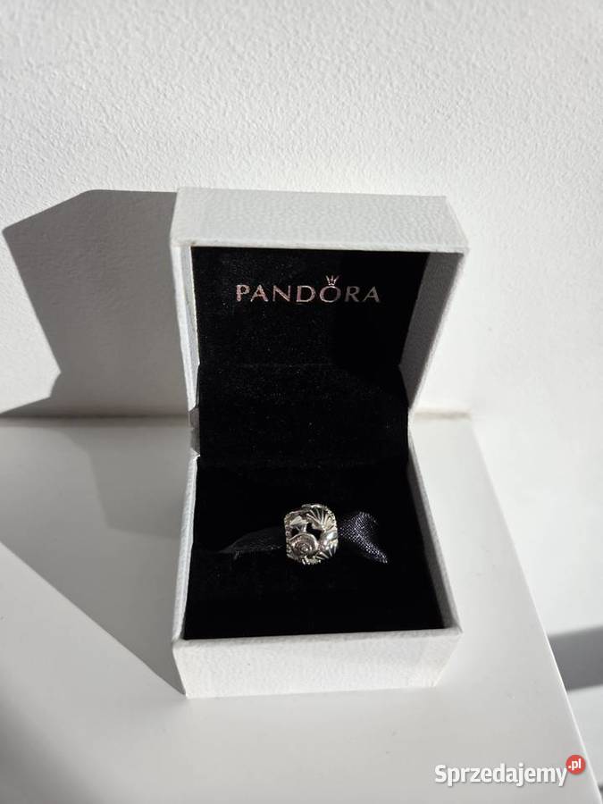 Ażurowy charms Rozgwiazda muszle i serca srebro srebro małopolskie Liszki sprzedam