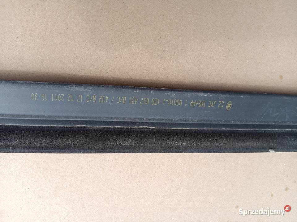 Skoda Octavia ii 1Z0837431B uszczelka drzwi osobowe Krosno