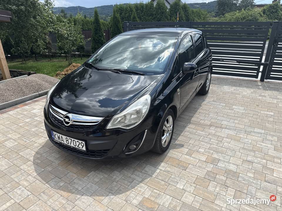 Opel corsa D 2013 14 benzyna najbogatsze Zarejestrowany w Polsce Tłuczań