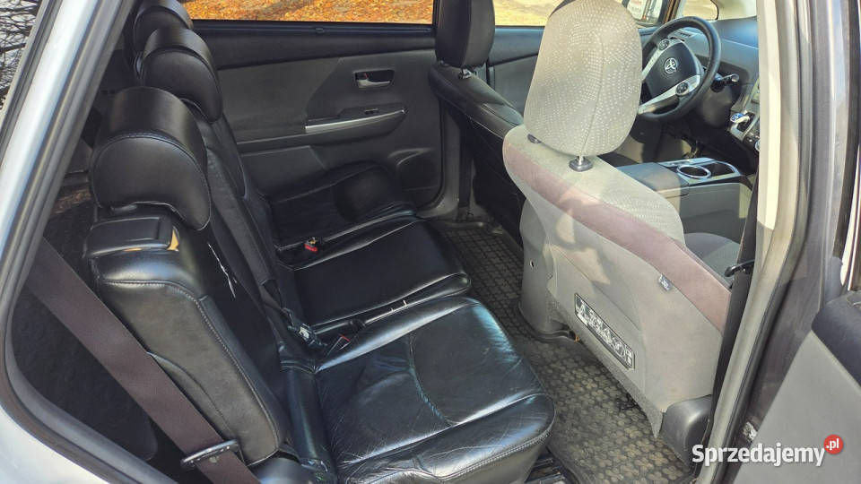 Toyota Prius 18 HSD 136 LPG Hand free 7 osobowy Prius Otwock Mały