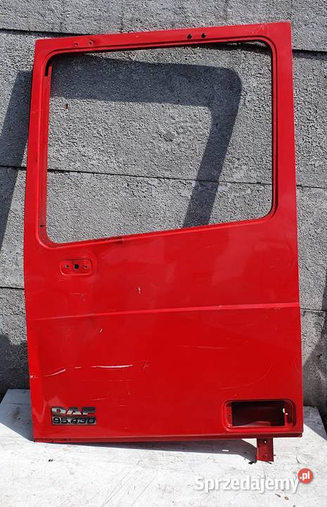 DAF XF DRZWI LEWE CZERWONE Bieleń