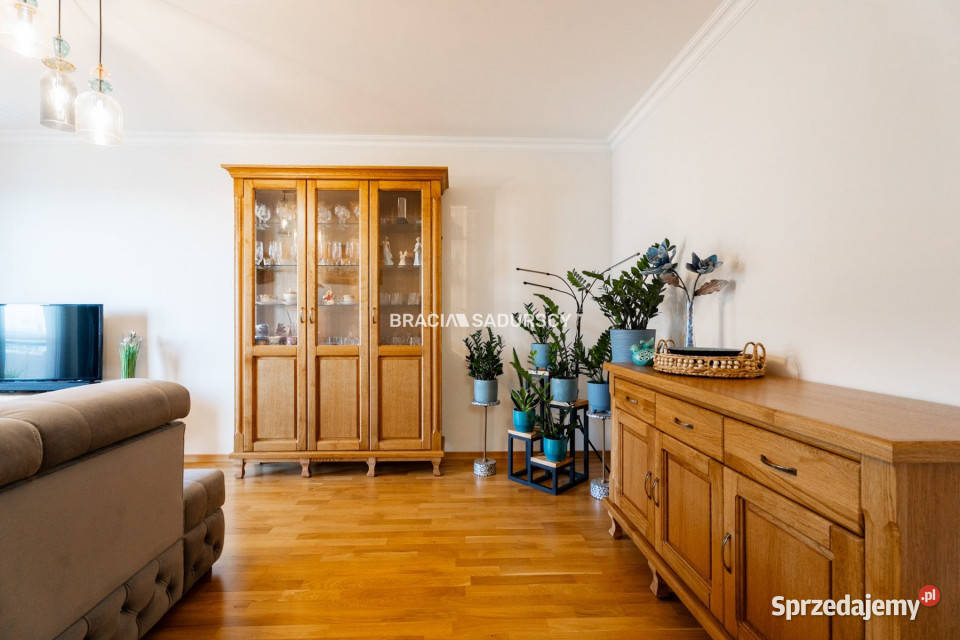 Mieszkanie Kraków 705m2 3 pokoje Piętro 3