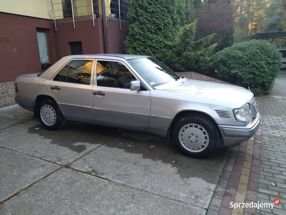 Mercedes W124 Eklasa 30D książka serwisowa ASO Trzebinia