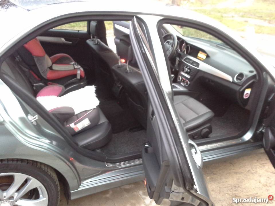 Sprzedam MercedesBenz w204 cklasa LIFT gniazdo SD Kalisz