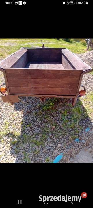 Przyczepka do traktora nieuszkodzony