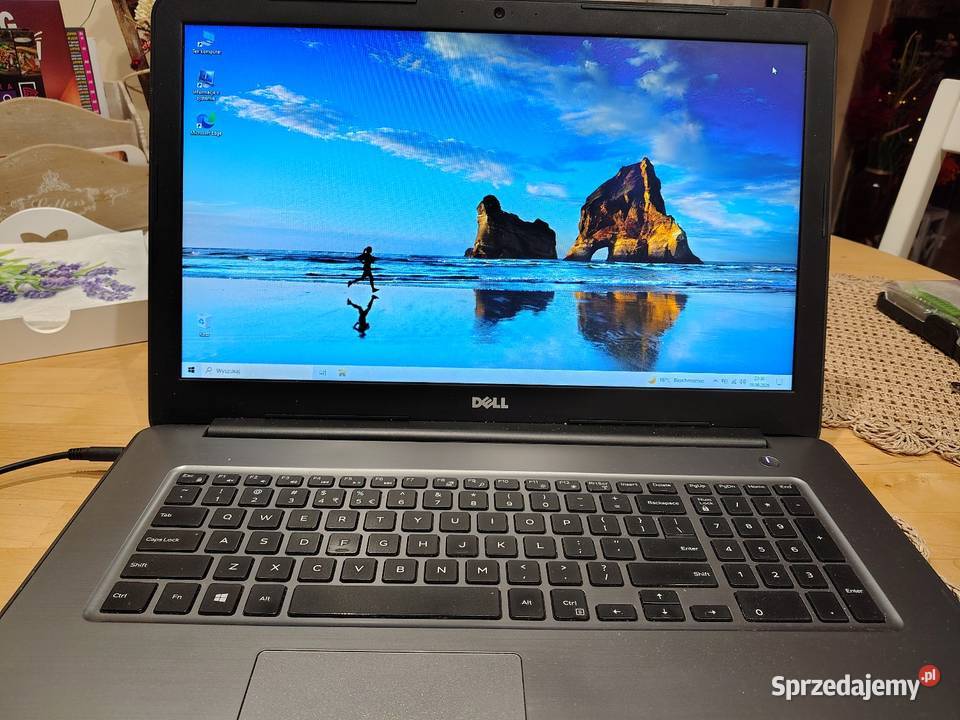 Komputer laptop DELO
