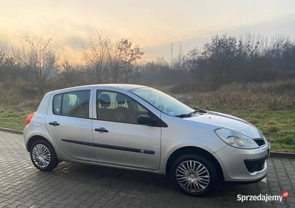Renault Clio 3 welurowa tapicerka