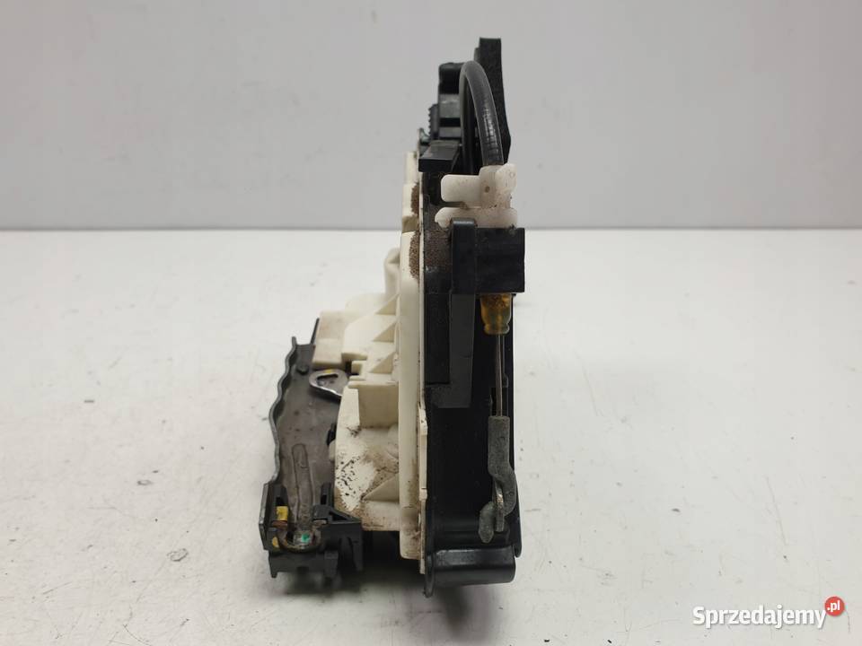 Skoda Rapid ZAMEK DRZWI prawy tył PASAŻERA Europ osobowe Rudka sprzedam