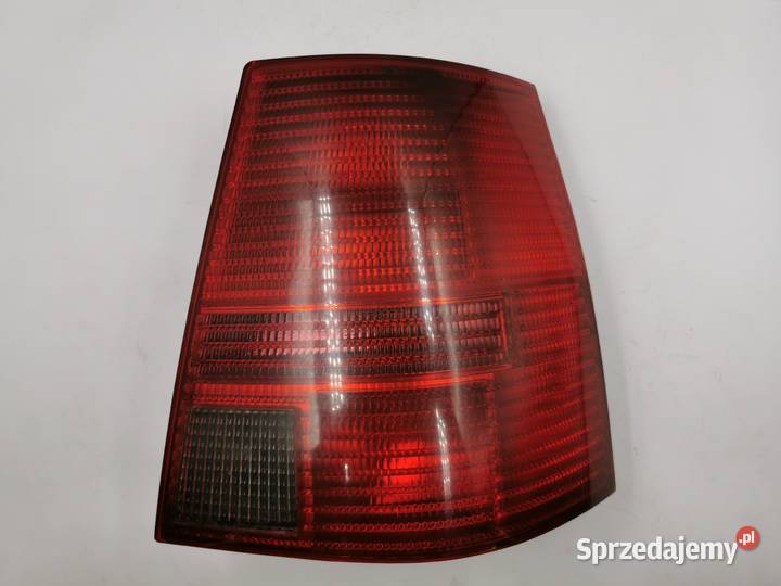 Lampa Prawy Tył Tylna Prawa VW Bora Golf IV lampy tylne Wyszków