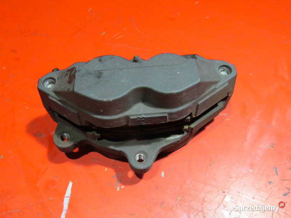 HONDA HORNET 600 PC36 03 zacisk hamulca przód