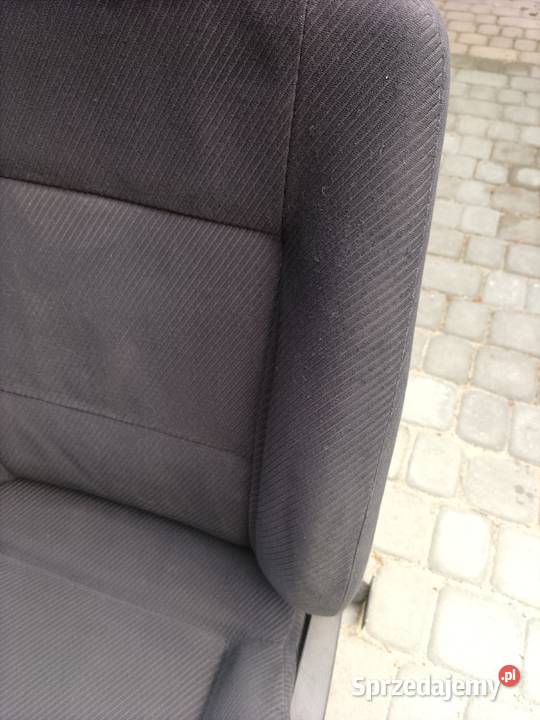 Fotel kierowcy Audi 80 B4 stan Trachy sprzedam