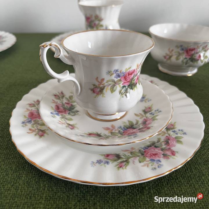 Trio z różą Royal Albert Moss Rose cukiernica Nowy Sącz