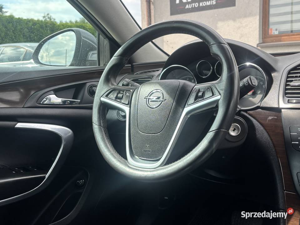 Opel Insignia 2009r Automat 4x4 Paniówki