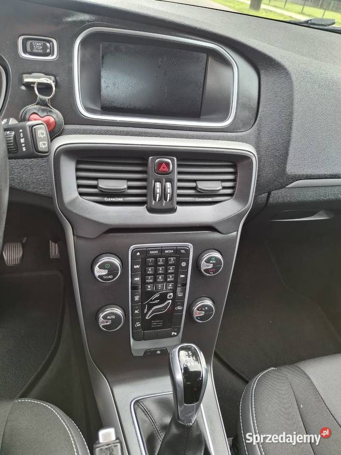 Sprzedam volvo v40 110KM Ostrów Wielkopolski