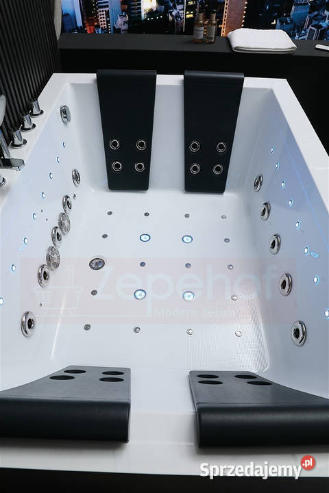 Wirujące dysze Wanna z hydromasażem EB876 sprzedam