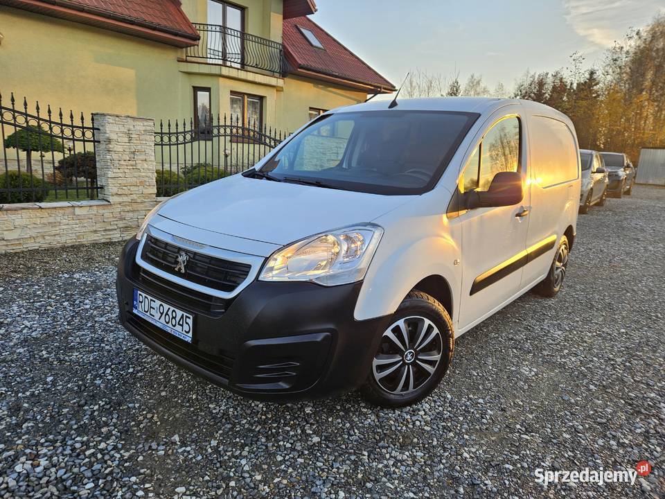 Super stan navi czujniki cofania serwis