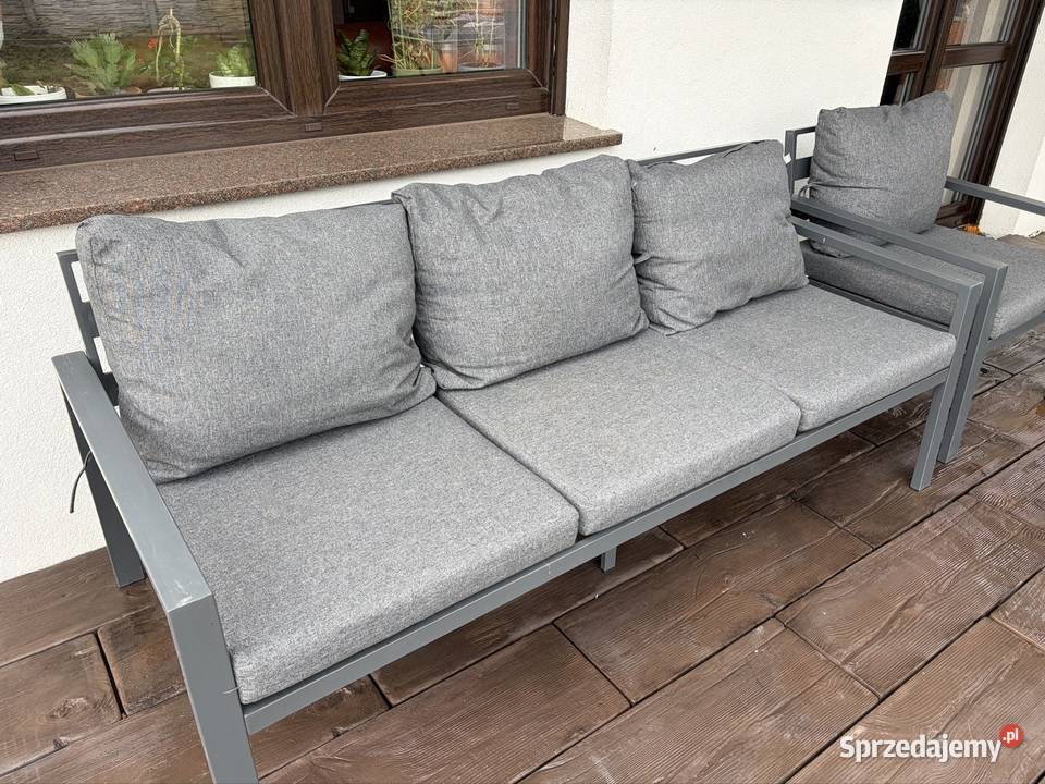 Zestaw mebli ogrodowych z Stołem metal Odolanów