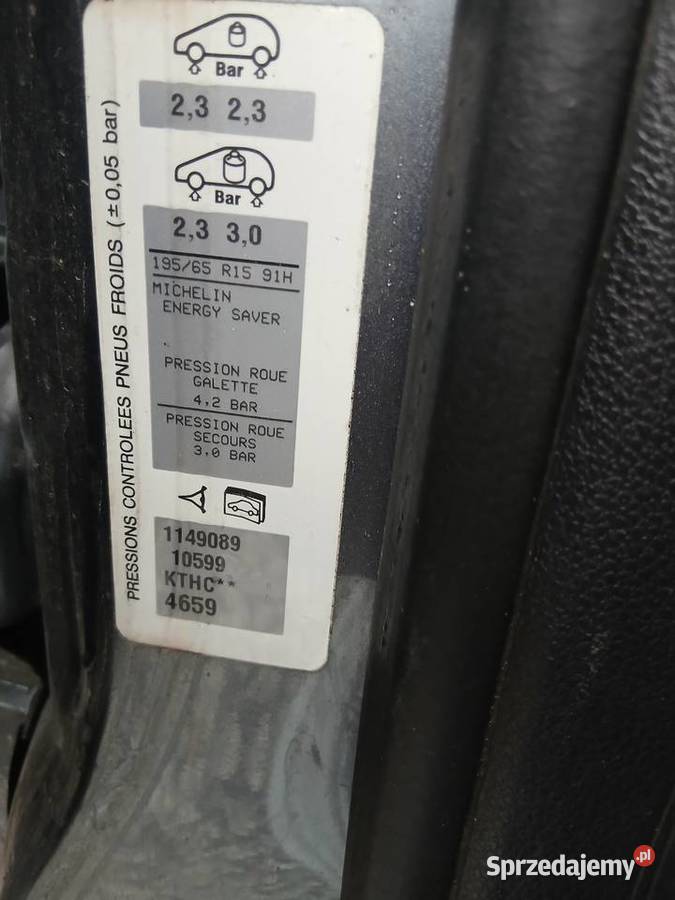 Uszkodzony Peugeot 308 benzyna Warszawa