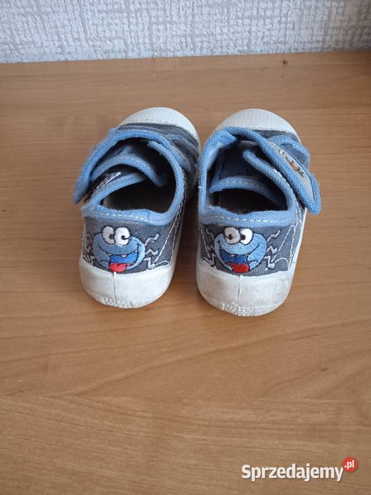 Buciki pantofle laczki 23