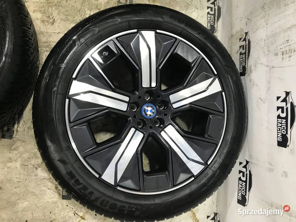 KOŁA ZIMOWE OPONY ZIMA 21 BMW i20 iX GOODYEAR Samochodowe