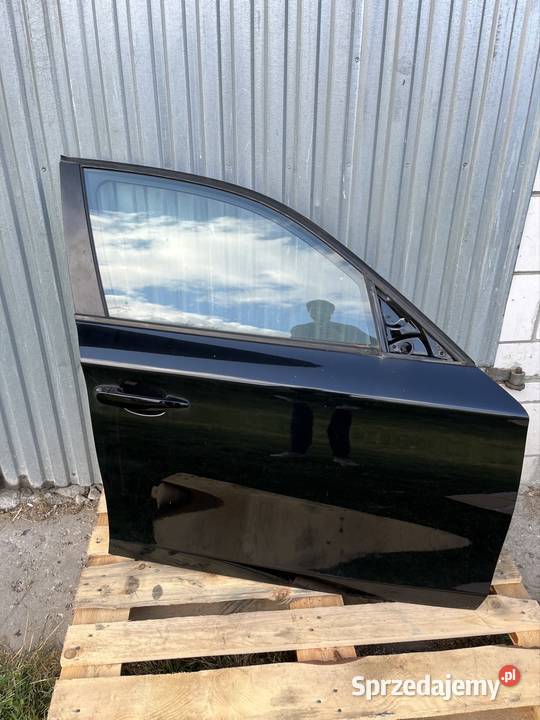 Bmw e87 drzwi prawy przód prawe Schwarz 2 mazowieckie Lipsko