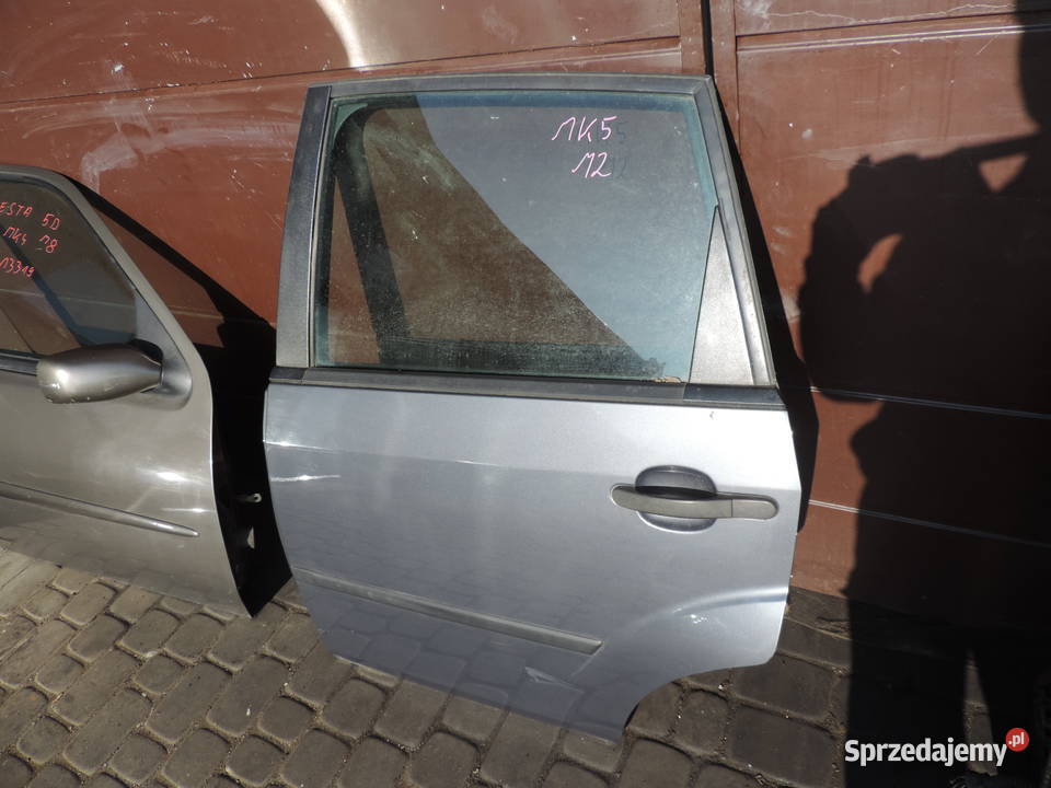 DRZWI PRAWE TYLNE FORD FIESTA MK5 5D KOLOR M2 Drzwi Nowy Sącz