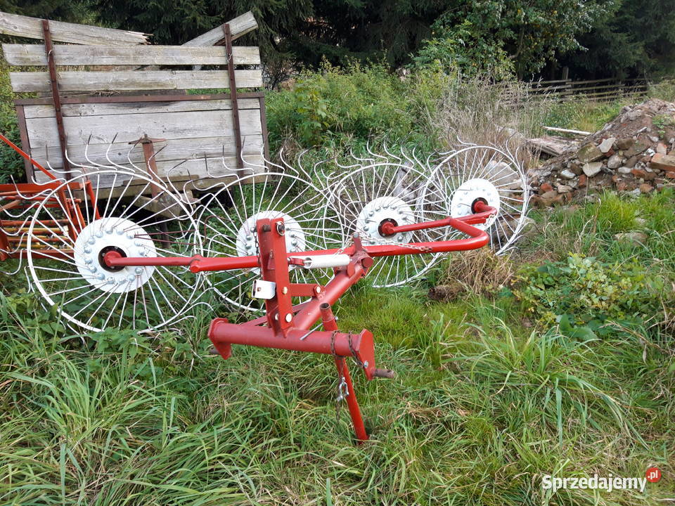 Zgrabiarka PZK 4 Maszyny zielonkowe Laski