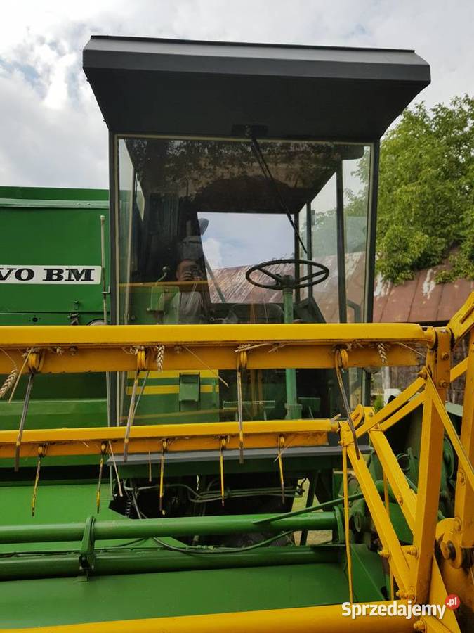 Volvo 830 kombajn zbożowy