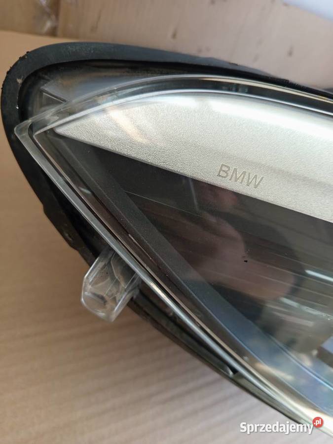 Reflektor prawy BMW 1 f20f21 prawy orginalny