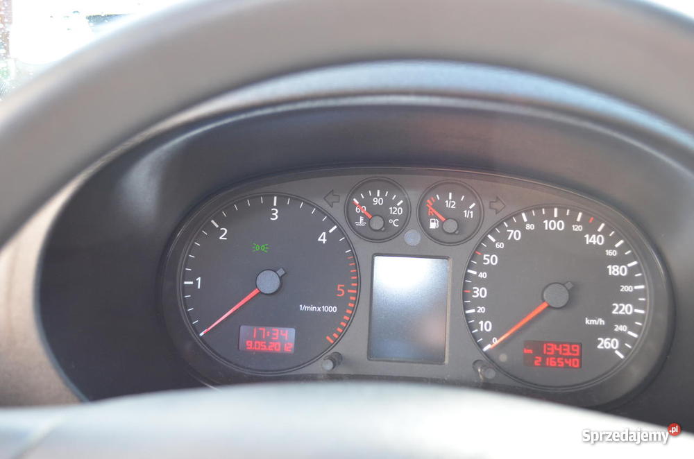 Audi A3 8L Hatchback 5D 2001r 130 2166km Piasek