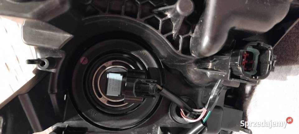 Lampa prawa przód Nissan Qashqai J11 rogue Zamość
