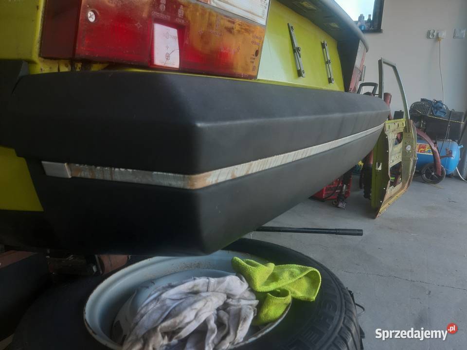 Piekny zderzak tyl polonez pierwsza seria 79 osobowe Brusy sprzedam