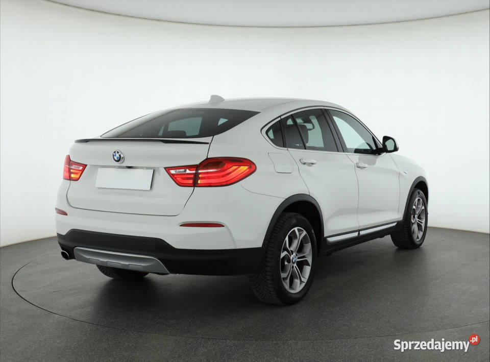 BMW X4 xDrive20d czujnik parkowania