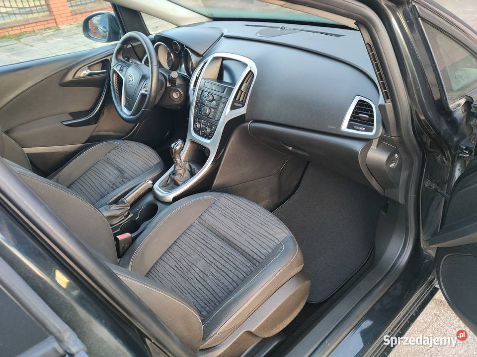 Opel Astra 2014 r manualna świętokrzyskie Smyków sprzedam